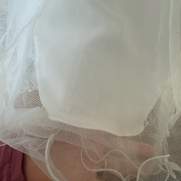 NWOT ROMANTIC BRIDALS white lace bead bodice tulle skirt wedding dress (US 8) - Picture 8 of 12